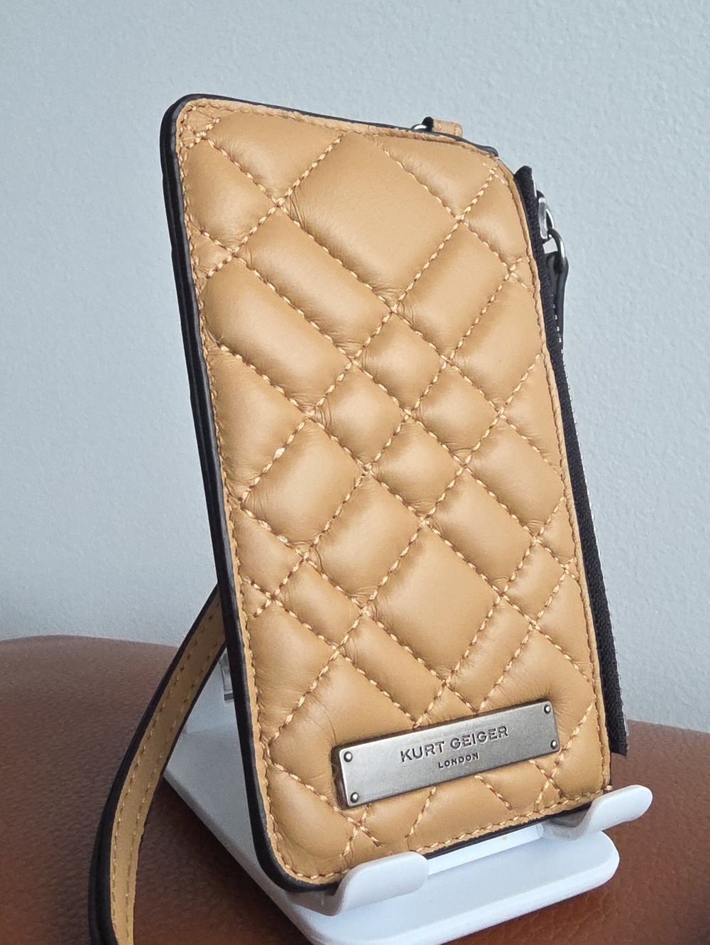 KURT GEIGER LONDON NWOT Camel Quilted  Leather Lanyard